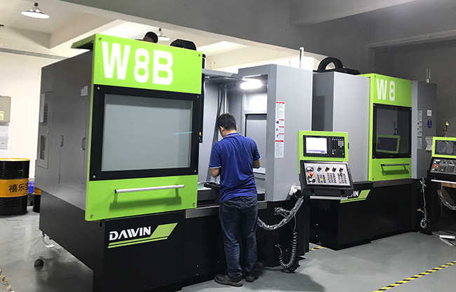 CNC machine in Fanstar's mold workshop
