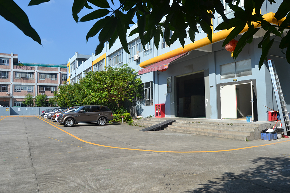 Siking factory buildings and yard in the Shiguan Industrial Zone