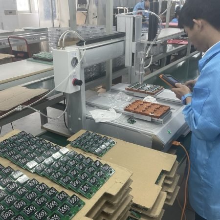 Glue dispensing machine at Tengxinjie Electronics